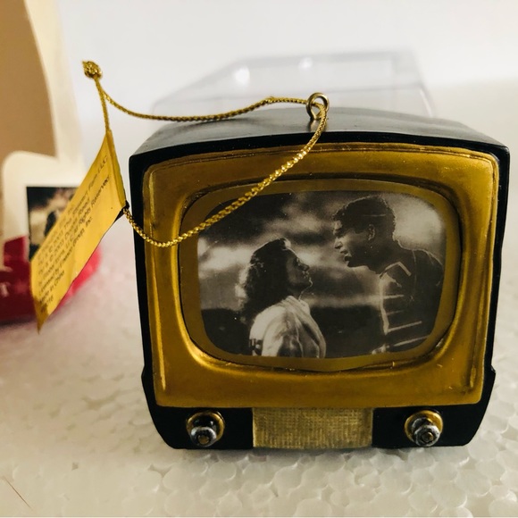 It’s A WONDERFUL LIFE 2003 TV CHRISTMAS ORNAMENT #113016 I’ll GIVE YOU THE MOON - Picture 2 of 11